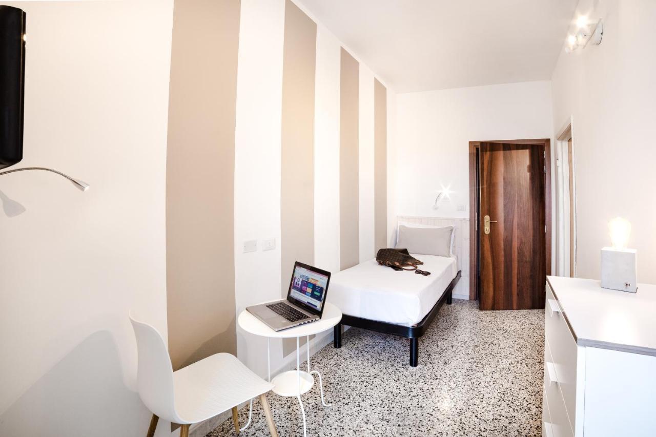 De La Ville Hotel Κατόλικα Εξωτερικό φωτογραφία